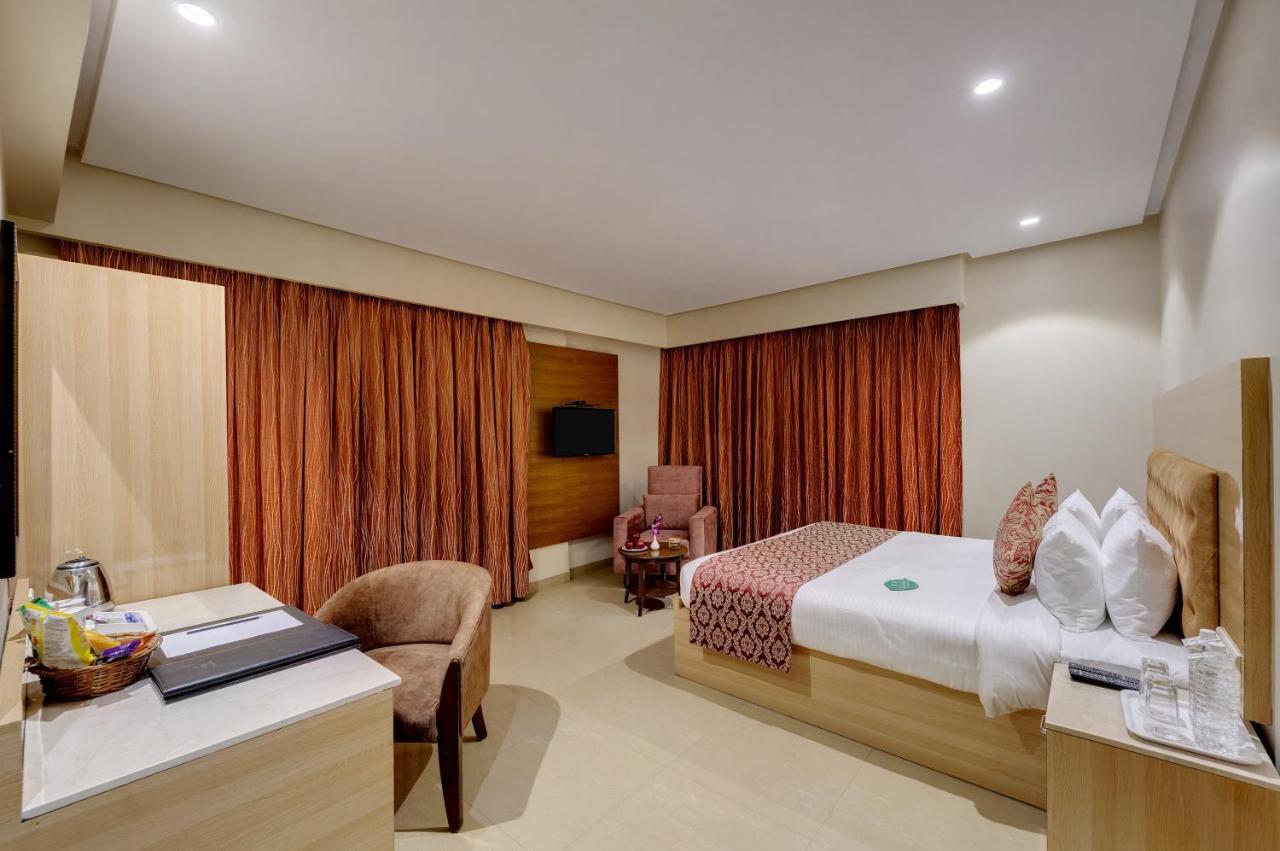 The Caliph Hotel, Mumbai Near Powai Lake Exterior photo