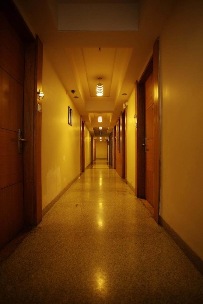 The Caliph Hotel, Mumbai Near Powai Lake Exterior photo